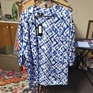 Blue and White Oversized 3/4 Sleeve Tunic